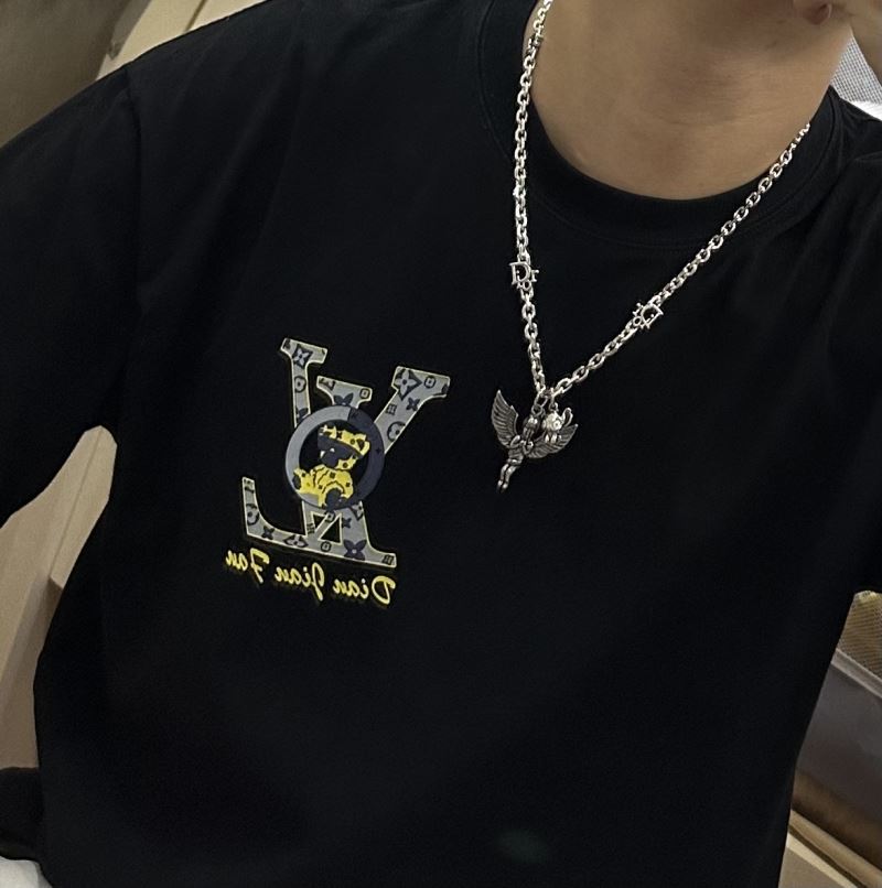 chr1st1an D10r necklaces